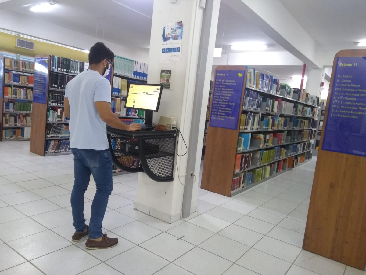 Universidade reabre bibliotecas para consultas ao acervo físico (Foto: Asscom Unit)