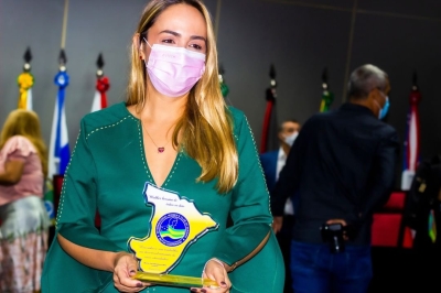 Diretora do Senac é homenageada pelo Women´s Club de Sergipe (Foto: Assessoria Senac/SE)