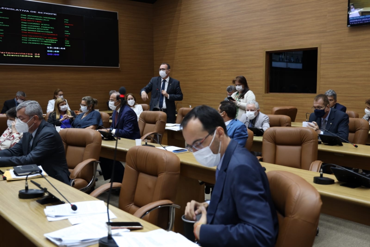 Deputados aprovam projeto sobre gratificação para servidores da saúde (Foto: Jadilson Simões/ Alese)