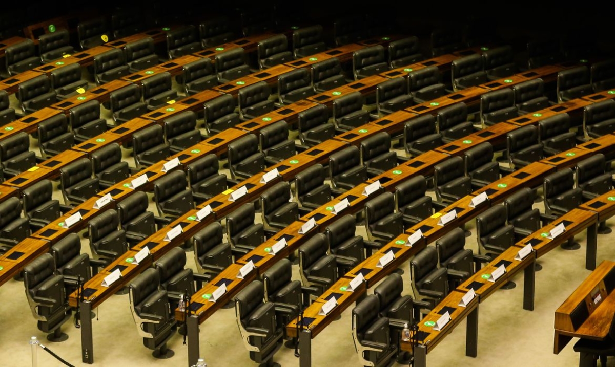 Cerca de 70 parlamentares trocaram de legenda na janela partidária (Foto: Antonio Cruz/ Agência Brasil)