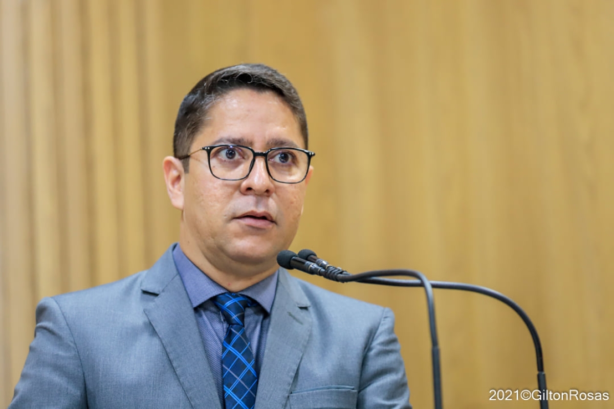 Após cobranças de Ricardo Marques, Justiça dá prazo para que prefeitura se manifeste sobre transporte e licitação (Foto: Assessoria Ricardo Marques)