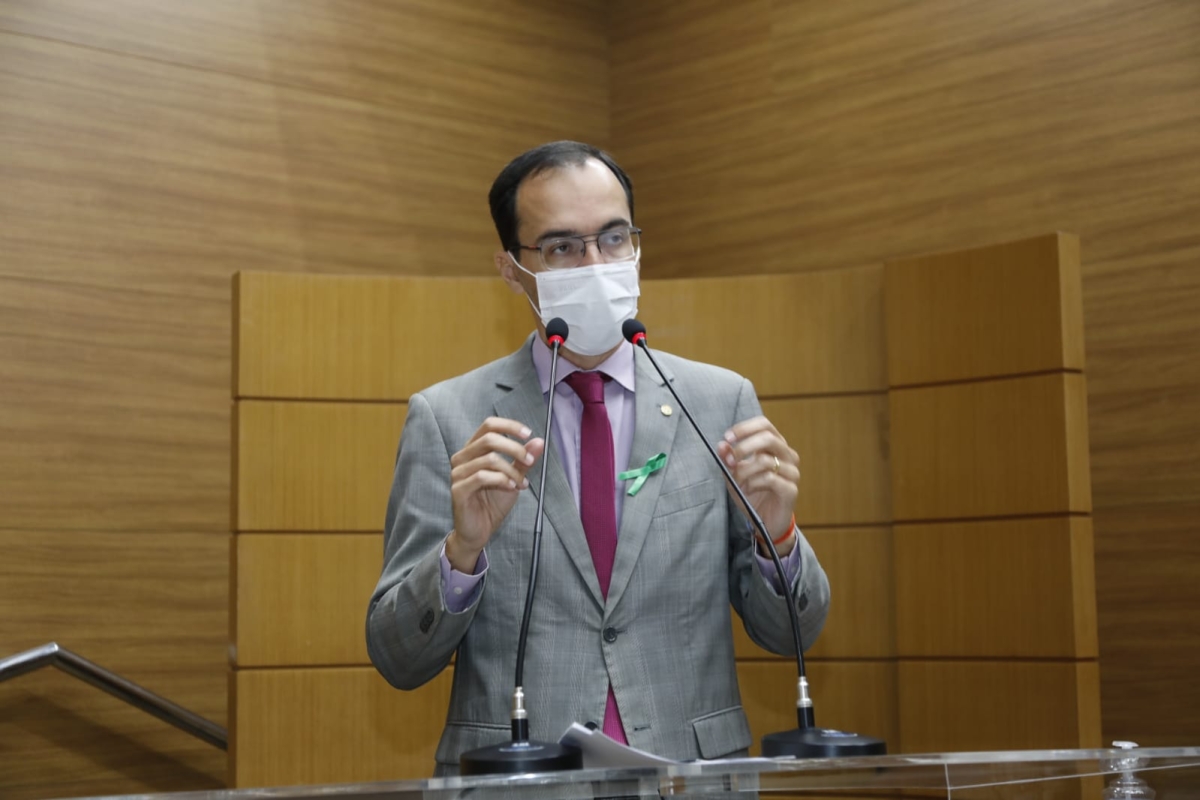 Georgeo Passos sugere auxílio para filhos órfãos de mães vítimas de feminicídio em Sergipe (Foto: Assessoria Georgeo Passos)