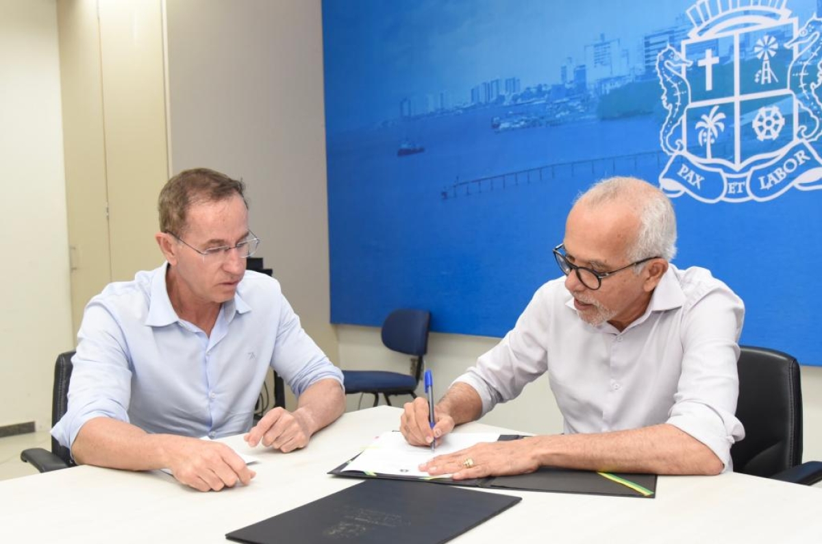 Prefeito de Aracaju envia à Câmara projetos de lei para subsidiar transporte público e para amenizar a crise (Foto: Ana Lícia Menezes/ PMA)
