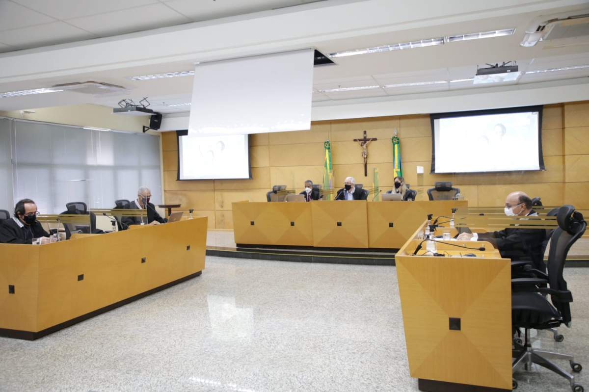 Conselheiros julgam 25 processos em sessão da Segunda Câmara do TCE - Foto: Cleverton Ribeiro | TCE/SE