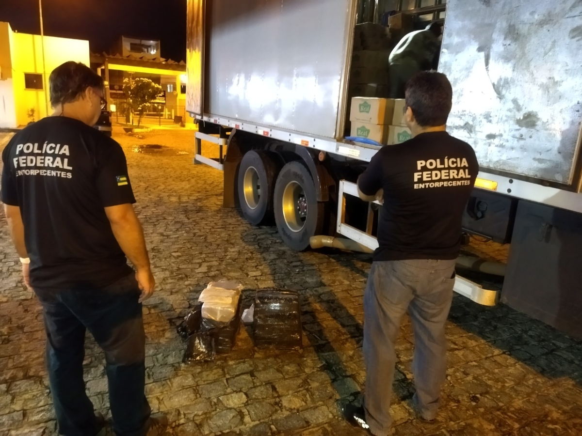 PF apreende 50 quilos de crack escondidos numa carga de doces (Foto: PF)