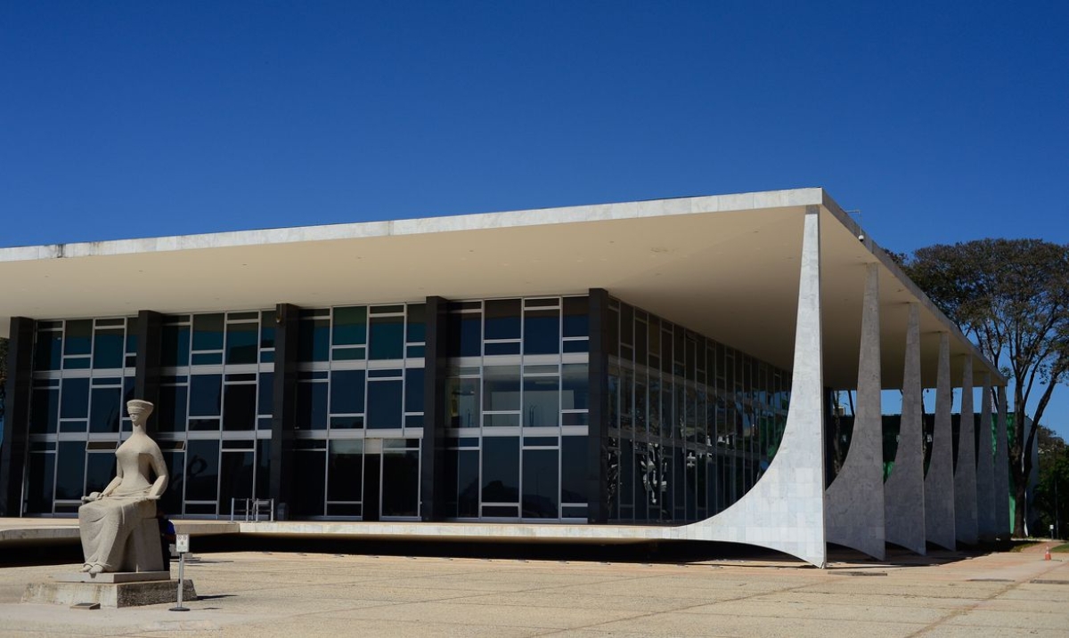 STF decide que negociação prévia é obrigatória em demissões em massa - Foto: Marcello Casal Jr. | Agência Brasil