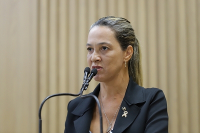 Pavimento da Ivo do Prado está cedendo: "�? uma tragédia anunciada" alerta Sheyla Galba - Foto: Assessoria Sheyla Galba