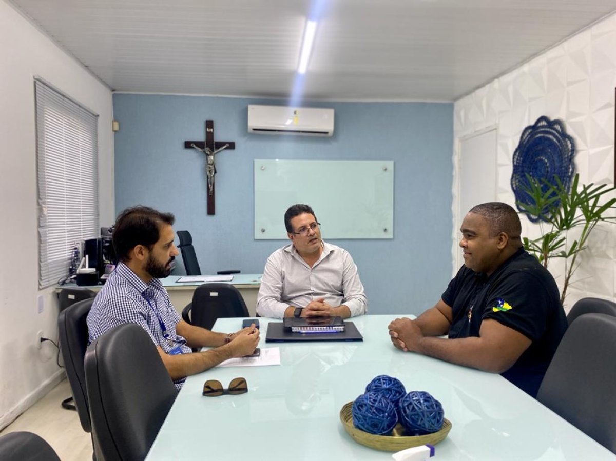 Emsurb e Força Sindical discutem demandas dos trabalhadores da limpeza urbana - Foto: Emsurb