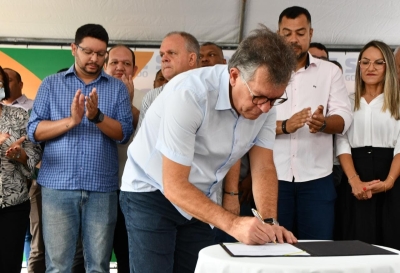 Laércio Oliveira acompanha autorização para importantes obras em Riachuelo - Foto: Latino | Site Laércio Oliveira