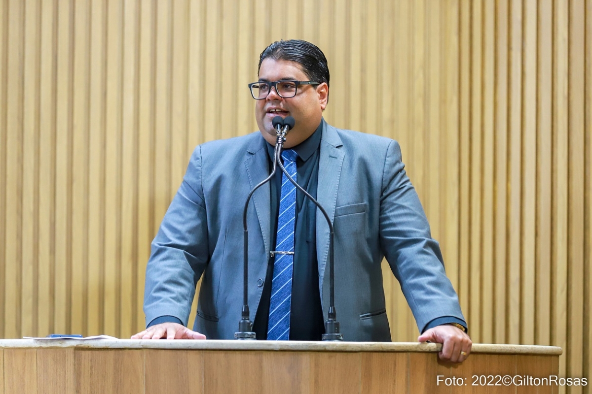 "Até quando perderemos vidas com acidentes na Heráclito Rolemberg?", questionou Joaquim da Janelinha - Foto: Assessoria Joaquim da Janelinha