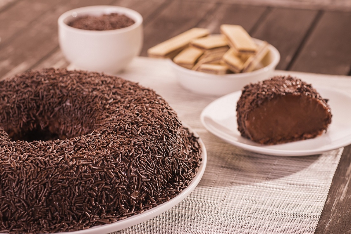 Brigadeirão com Wafer de Chocolate - Foto: 
Divulgação | Vitarella