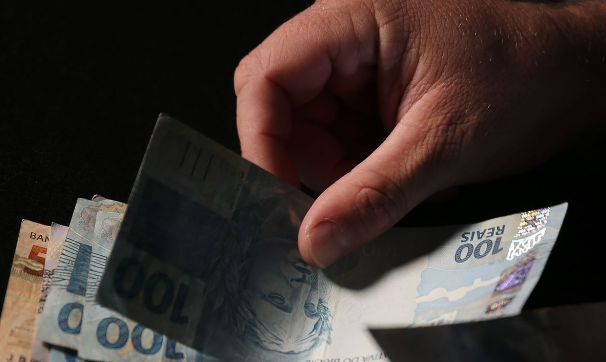 Lei de Diretrizes Orçamentárias prevê mínimo de R$ 1.294 em 2023 - Foto: José Cruz | Agência Brasil