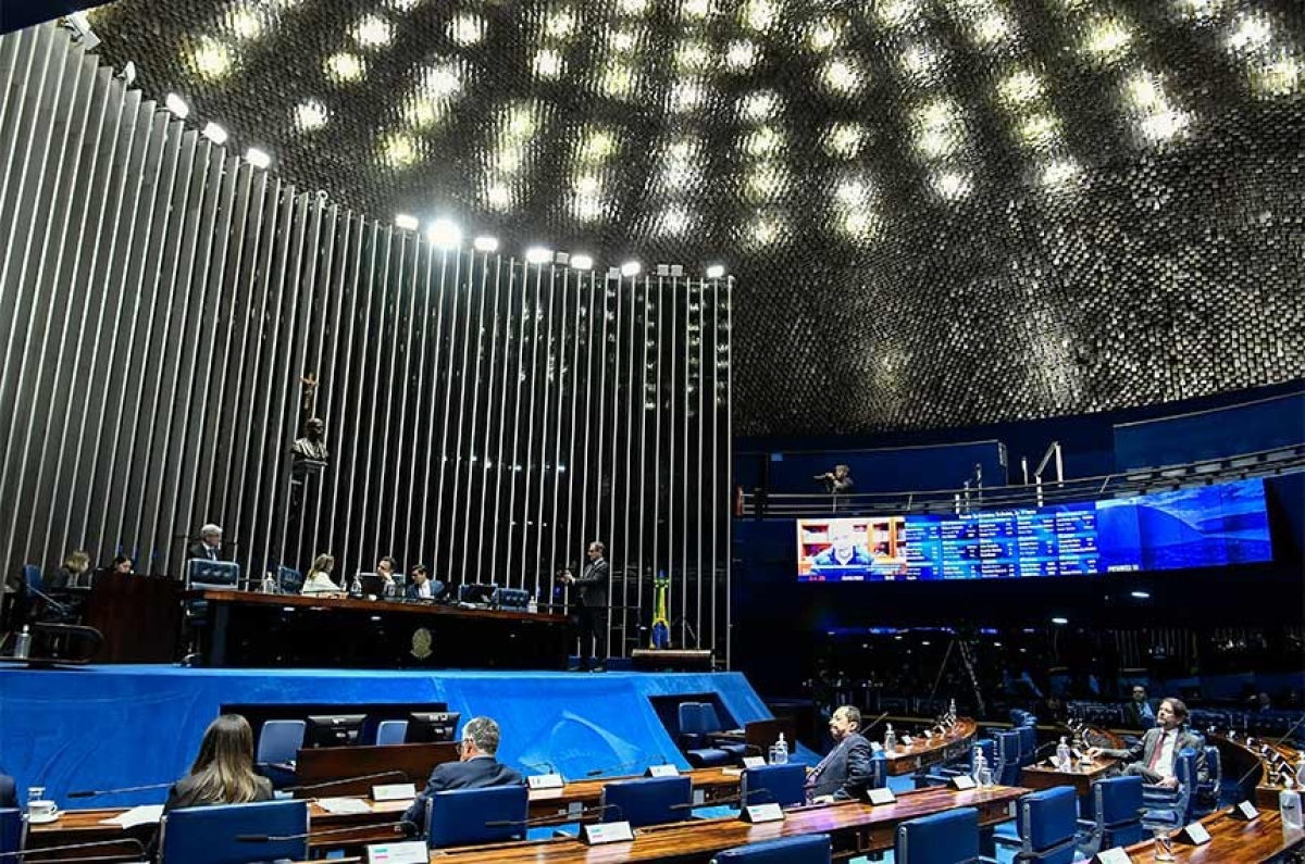 Medida provisória aprovada pelo Plenário do Senado vai valer temporariamente, até 31 de dezembro de 2022, e impactar bancos e corretoras de câmbio e de seguros - Foto: 
Waldemir Barreto | Agência Senado