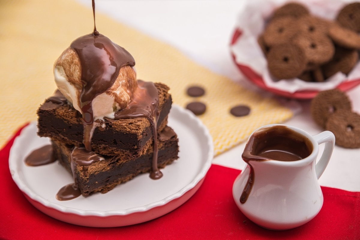 Brownie Crocante com Sorvete e Calda de Creme de Avelã - Foto: Divulgação | Fortaleza