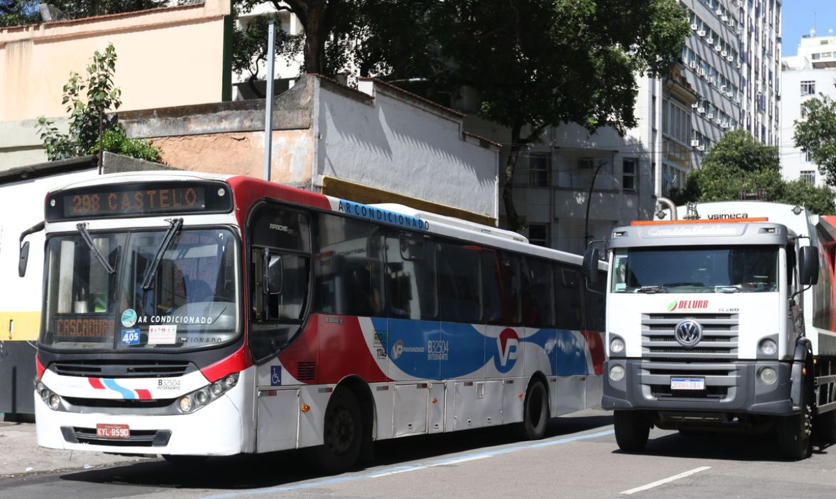 Exame toxicológico constata uso de drogas entre motoristas de ônibus - Foto: Tânia Rego | Agência Brasil