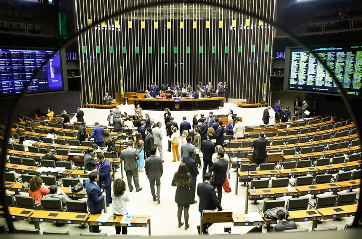Sessão do Congresso, em julho: algumas legendas devem perder direito a verbas do Fundo Partidário e tempo de propaganda gratuita - Foto: Jefferson Rudy | Agência Senado
