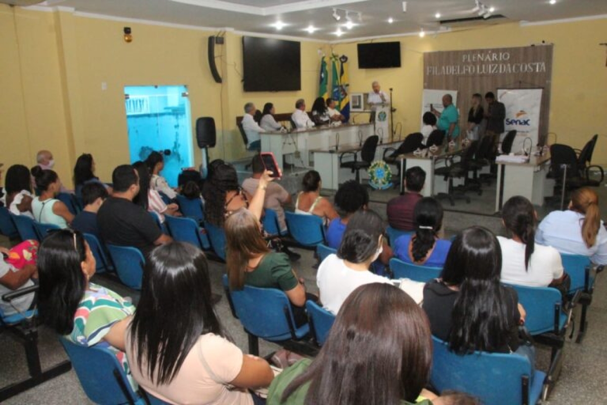 Unidade Móvel do Senac/SE entrega mais de 100 certificados a concludentes de cursos em Estância - Foto: Senac/SE