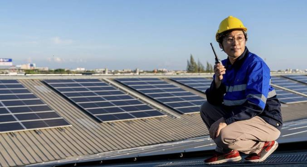 Entenda por que instalar um sistema de energia solar agora vai evitar a "taxação do sol" - Foto ilustrativa: Freepik