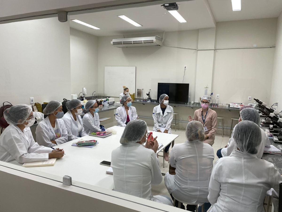 Semipresencialidade nos polos: como acontece? - Foto: Asscom Unit