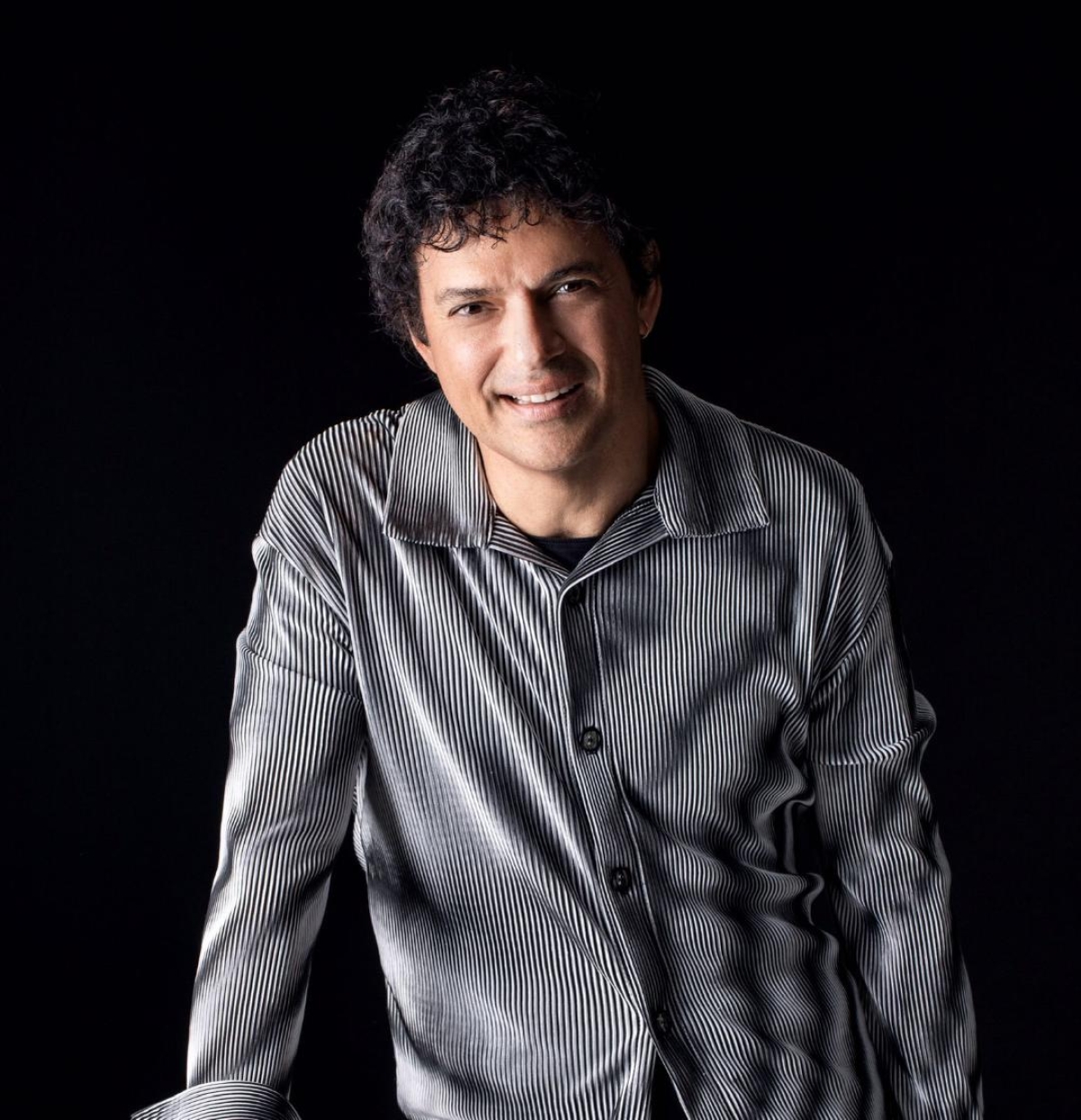 Jorge Vercillo apresenta turnê "Raça Menina" em Aracaju - Foto: Divulgação