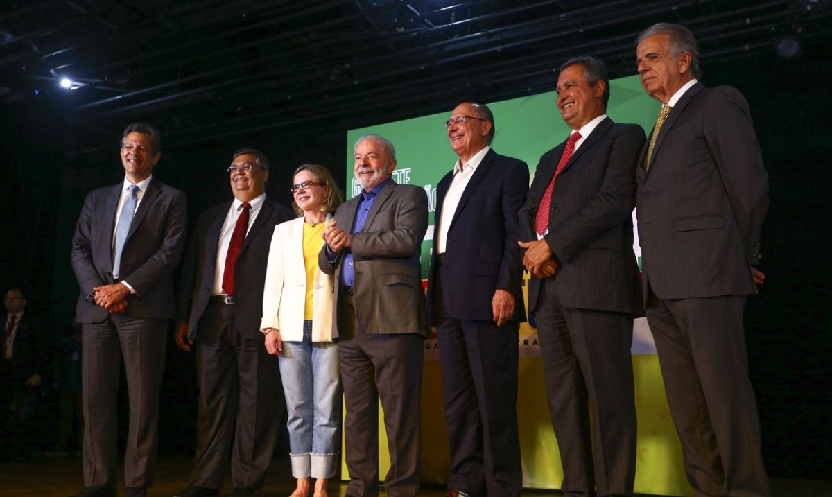 O presidente eleito, Luiz Inácio Lula da Silva, anuncia ministros durante coletiva no CCBB Brasília - Foto:  Marcelo Camargo | Agência Brasil