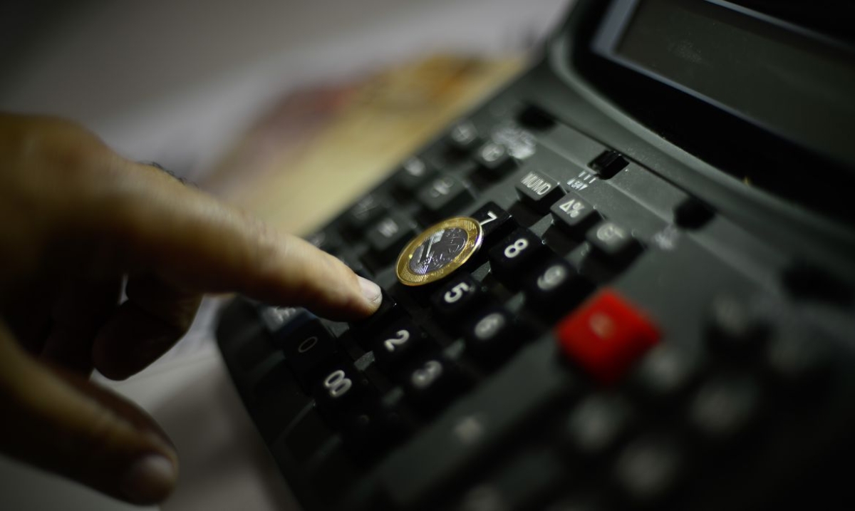 Margem de crédito consignado para servidores públicos aumenta para 45% - Foto: Marcello Casal Jr. | Agência Brasil