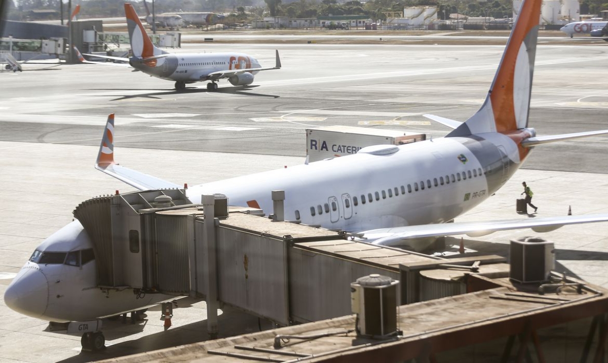 Movimentação de aviões comerciais no aeroporto de Brasília - Foto: Marcelo Camargo | Agência Brasil