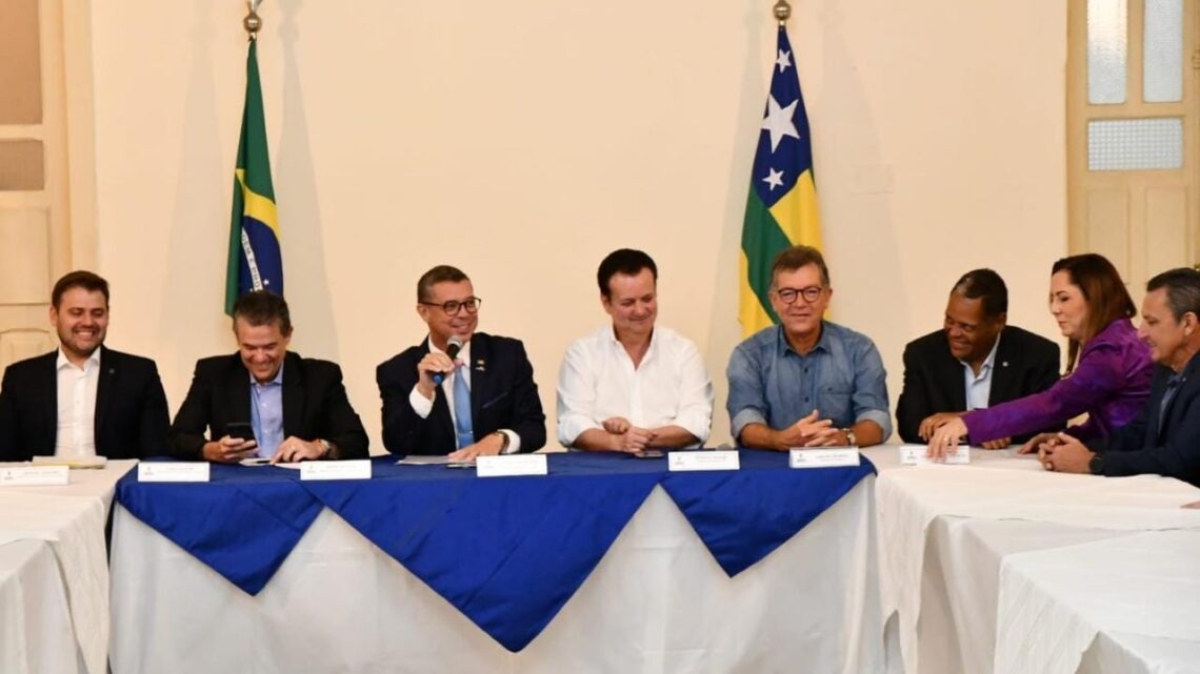 Laércio participa de encontro do PSD em Aracaju - Foto: Site Laércio Oliveira