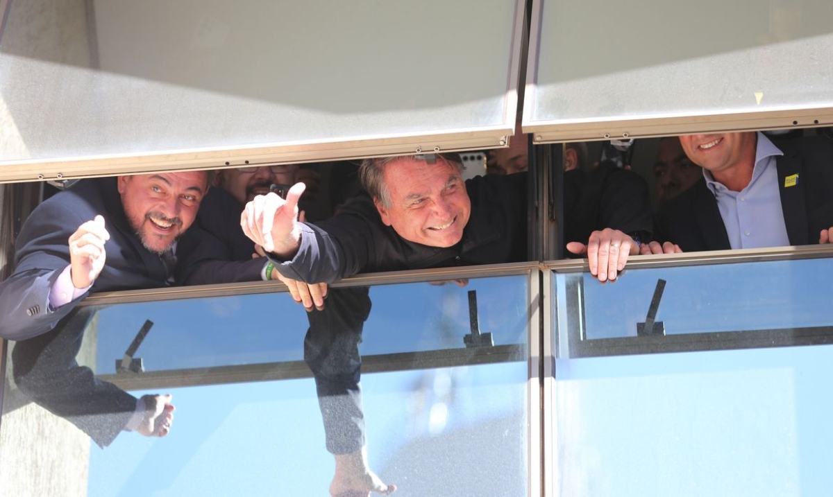 Ex-presidente Jair Bolsonaro chega ao Brasil - Foto: Fabio Rodrigues-Pozzebom | Agência Brasil