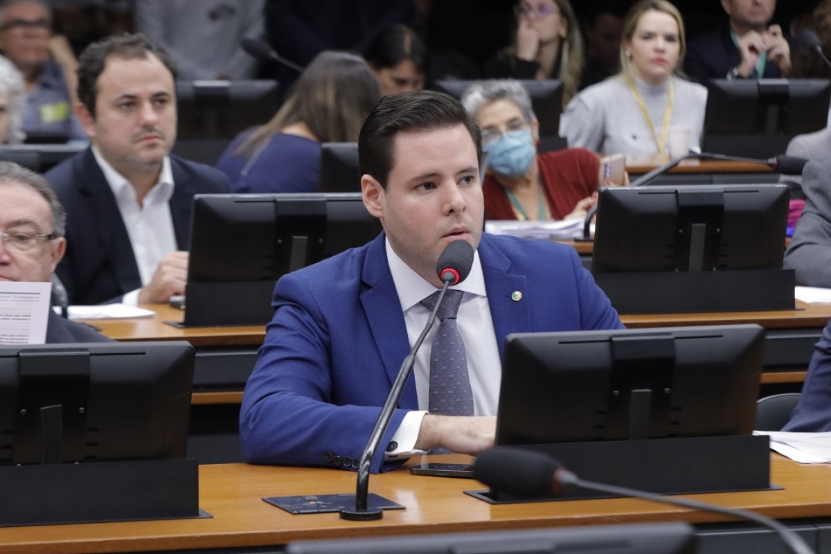 Requerimento Aprovado: Rodrigo Valadares cobra explicações do presidente da Apex sobre declarações feitas na China - Foto: Assessoria Rodrigo Valadares