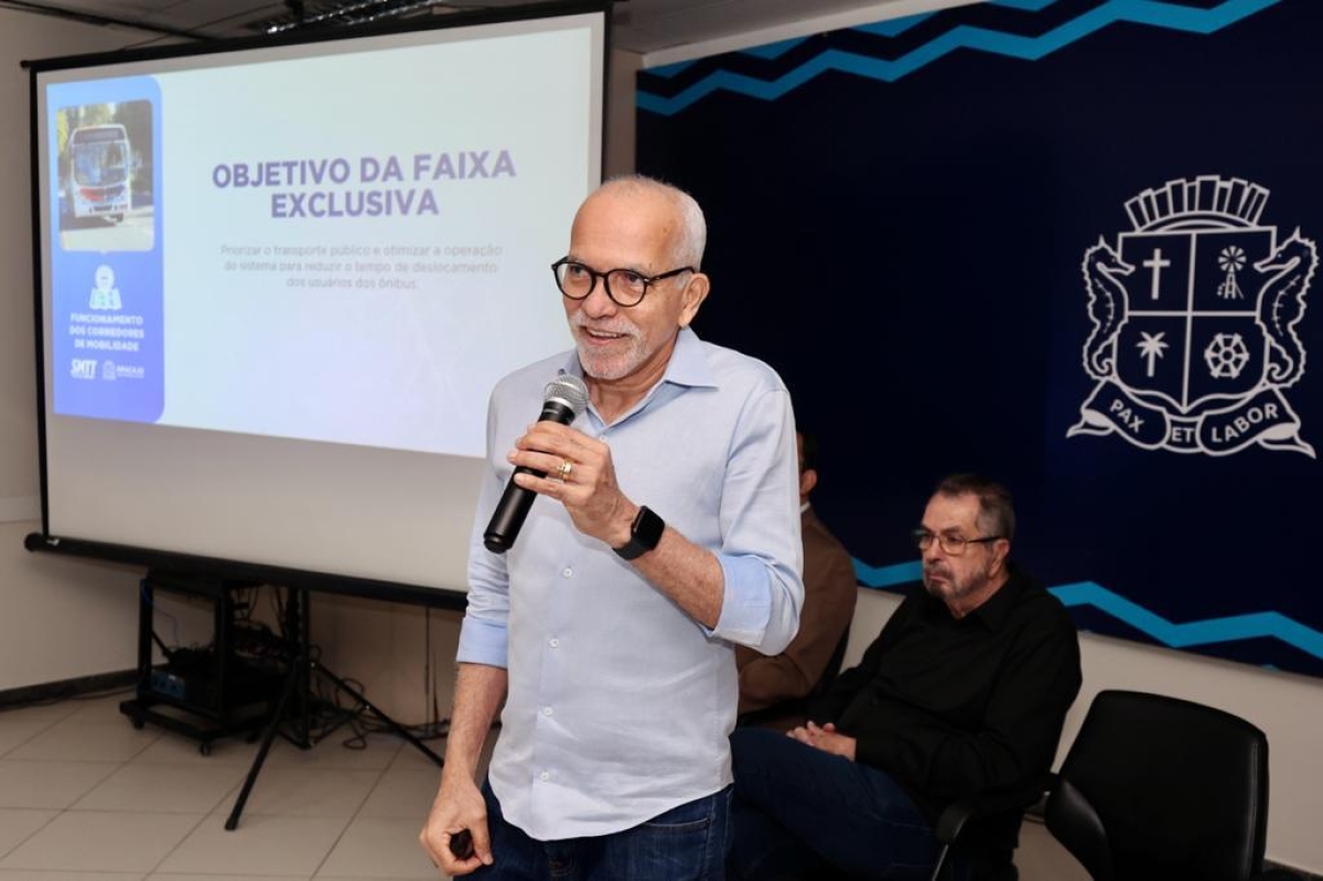 Prefeito Edvaldo apresenta funcionamento dos corredores de transporte de Aracaju; confira quem pode trafegar - Foto: Arthur DAvila | Prefeitura de Aracaju