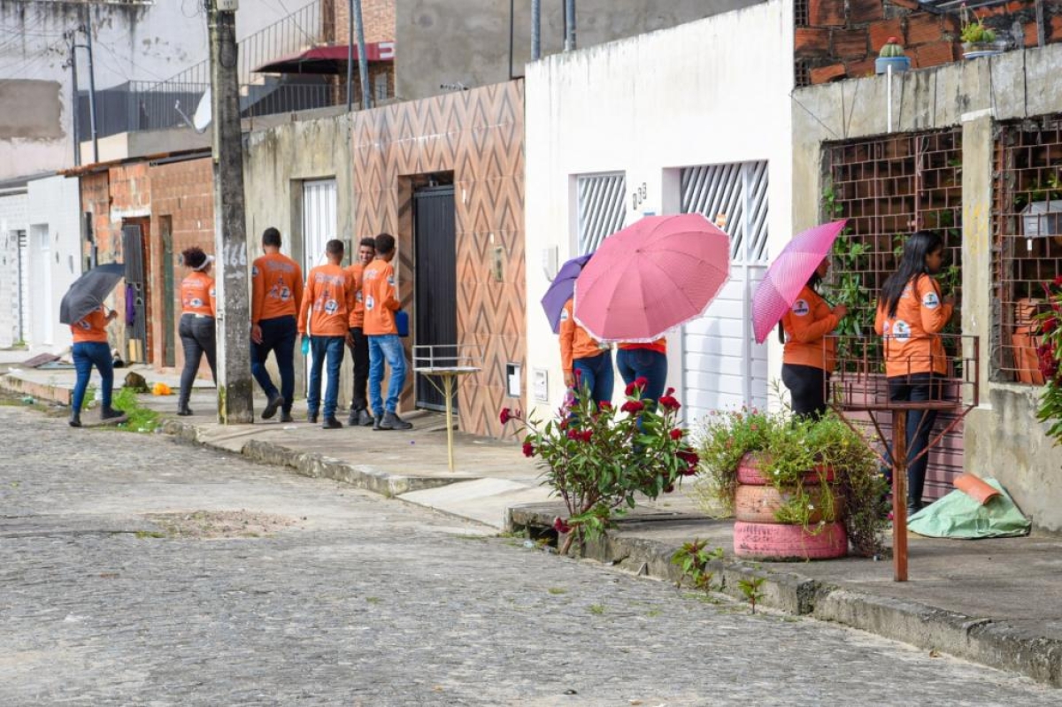 Em Aracaju, ações de educação ambiental conscientizam para o descarte correto do lixo - Foto: Ascom | Emsurb