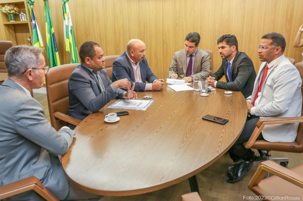 Câmara Municipal de Aracaju assina convênio com SSP e passará a oferecer serviços de emissão de documentos - Foto: Gilton Rosas | Câmara de Aracaju