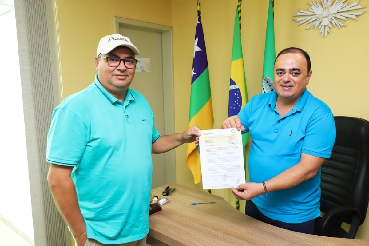 Prefeitura de Simão Dias honra profissionais da Enfermagem com pagamento do Piso Nacional - Foto: Assessoria Prefeitura de Simão Dias