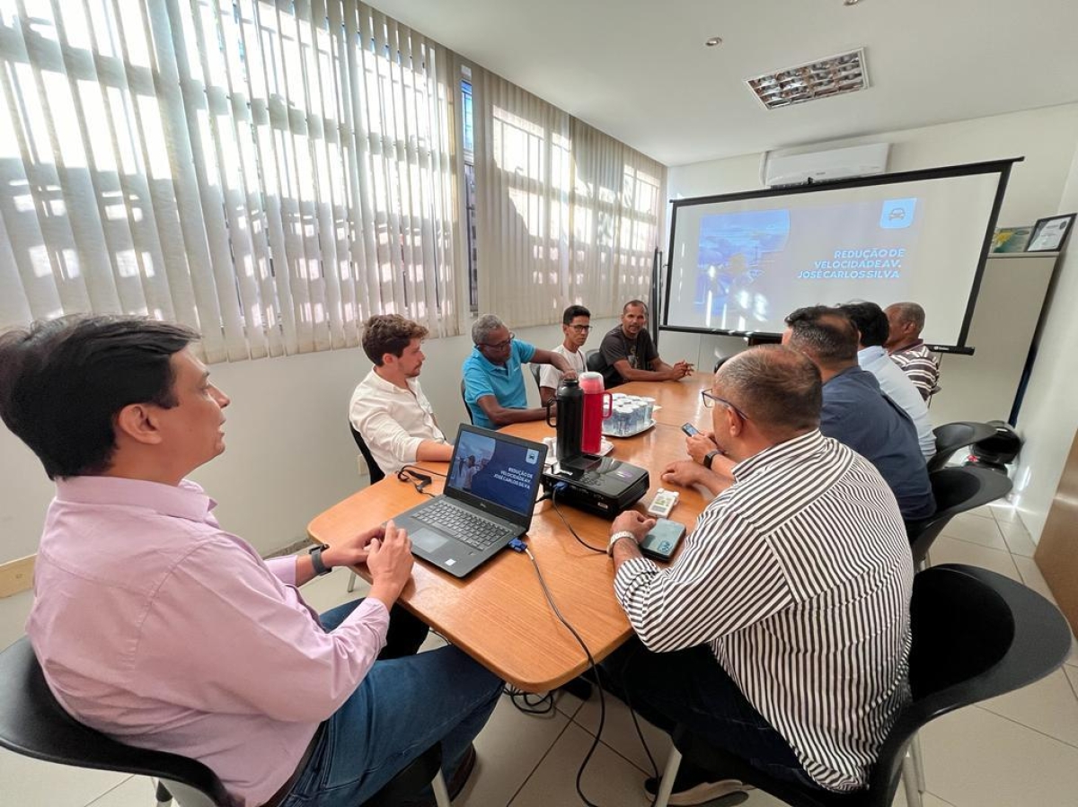 SMTT se reúne com vereadores e moradores do São Conrado e anuncia mudanças no trânsito local - Foto: Ascom SMTT | Prefeitura de Aracaju