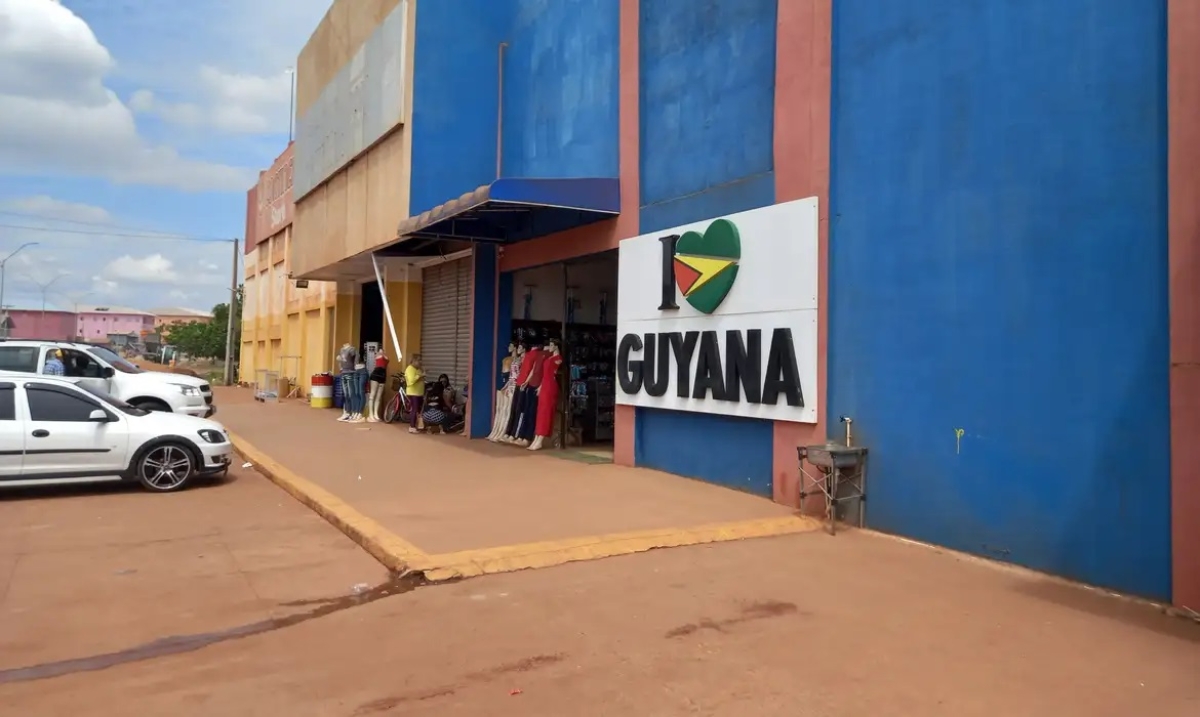 Cidade de Lethem, na Guiana, atrai turistas brasileiros em busca de compras e trabalho - Foto: Vitor Abdala | Agência Brasil