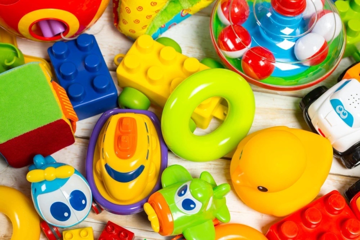 Califórnia: Lojas terão que vender brinquedos de gênero neutro - Foto: Fabrikasimf | Freepik