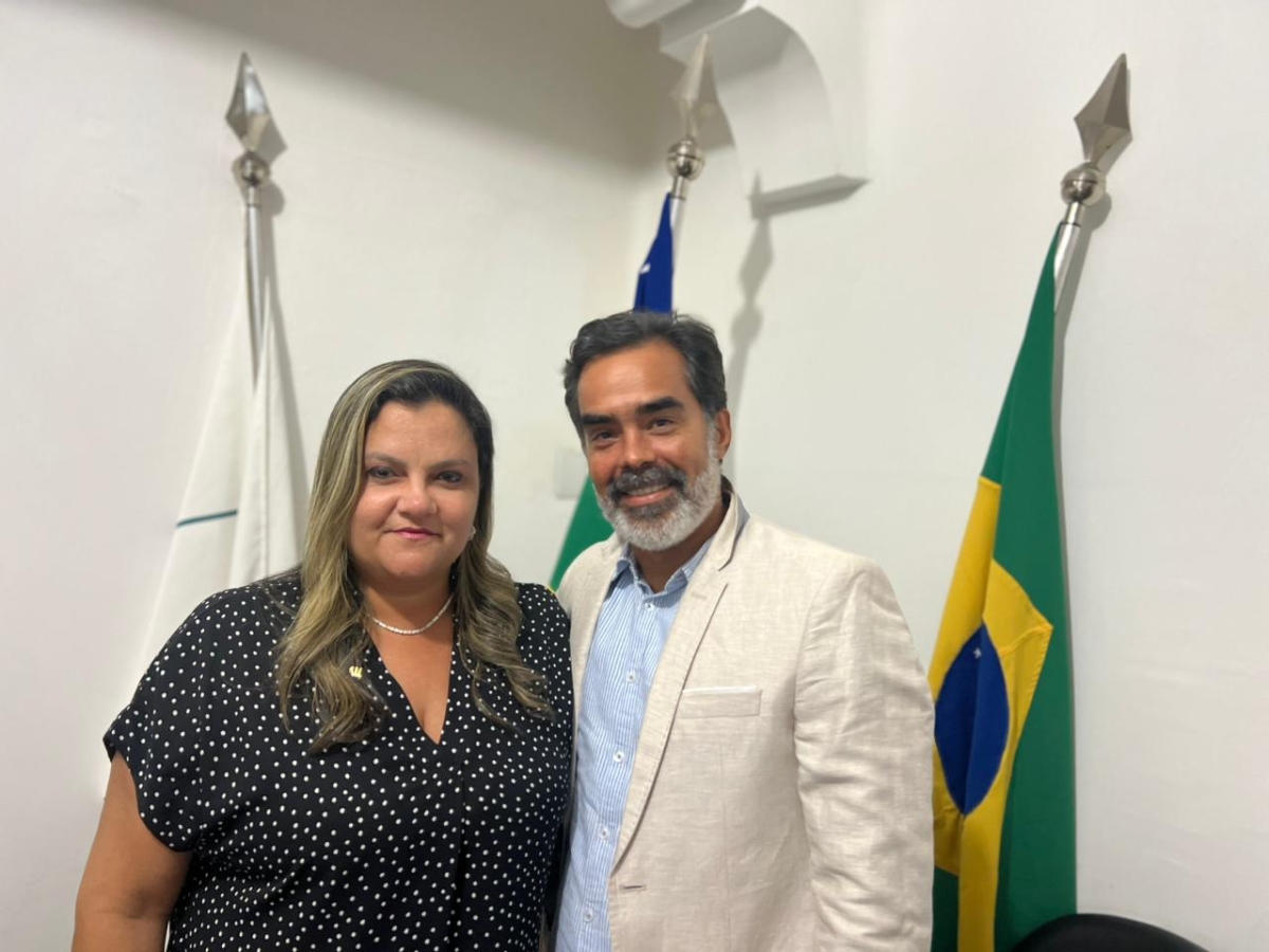 A presidente do CAU Sergipe, Karinne Santiago e o vice-presidente, Edilio Lima - Foto: CAU Sergipe