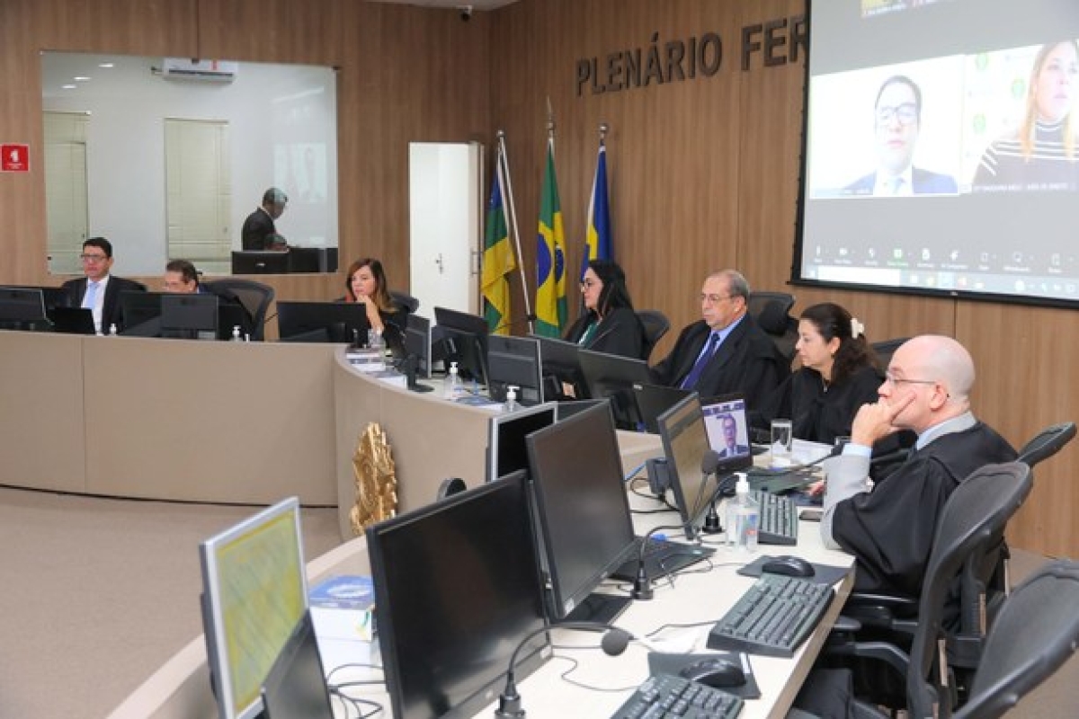 Membros do TRE-SE durante a Sessão Plenária - Foto: TRE SE