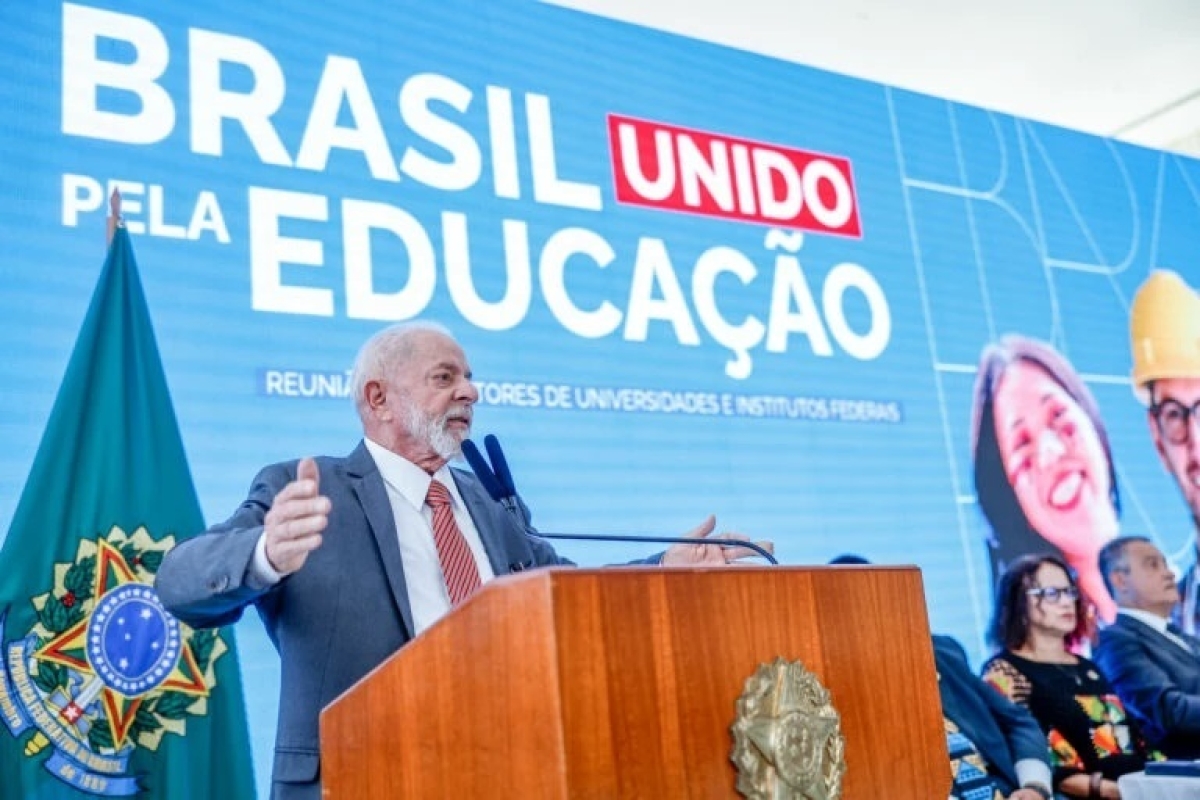 Presidente Lula durante Reunião com reitores de Universidades e Institutos Federais, no Palácio do Planalto - Foto: Ricardo Stuckert / PR