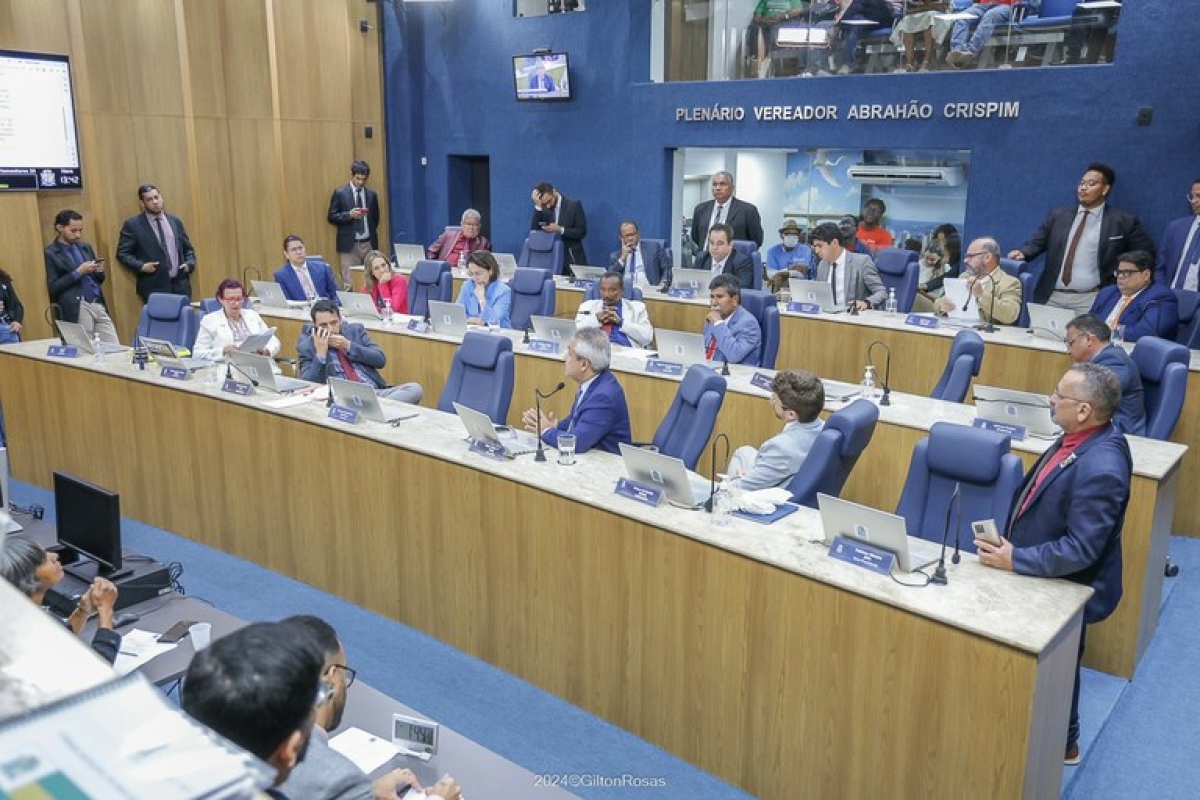 Câmara aprova projeto do Executivo que reajusta o salário dos servidores municipais em 4 - Foto: Gilton Rosas/CMA
