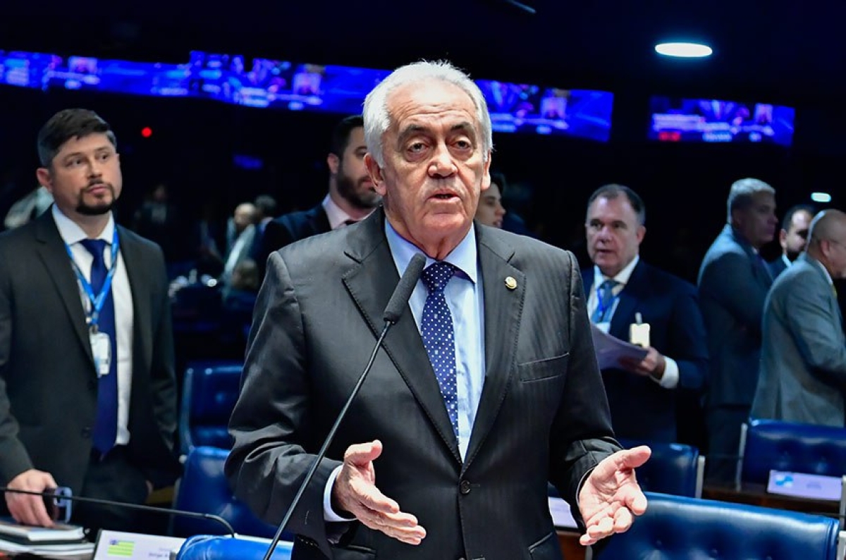 Texto alternativo apresentado por Otto Alencar proibe cancelamento unilateral e permite foro no local do beneficiário - Foto: Waldemir Barreto/Agência Senado
