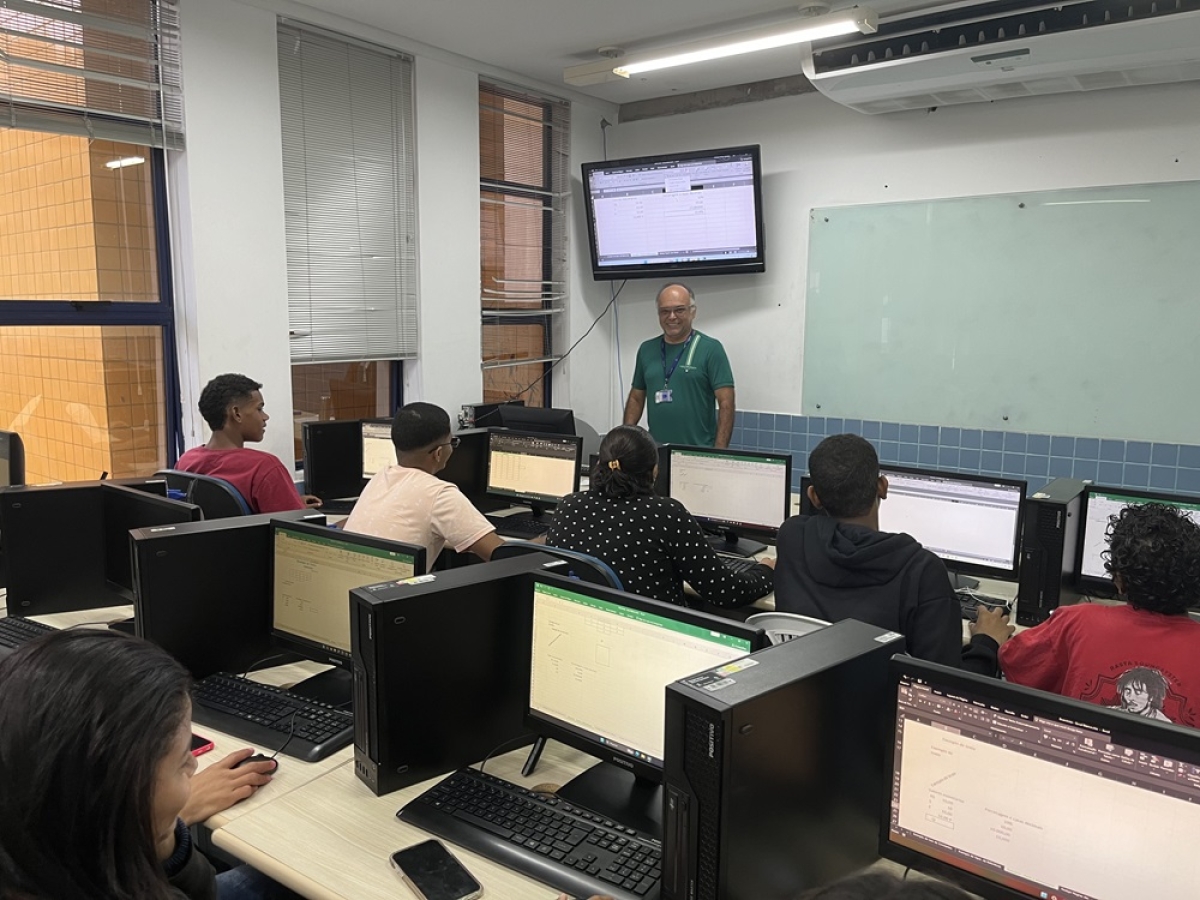 Jovens do Quilombo Maloca iniciam trilha em Tecnologia da Informação - Foto: Senac SE