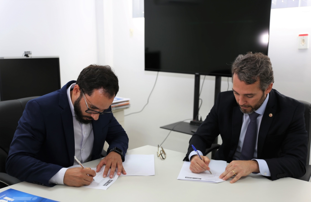 Procurador-chefe do Ministério Público do Trabalho em Sergipe (MPT-SE), Márcio Amazonas, e o diretor-presidente do Instituto Tecnológico de Pesquisas de Sergipe (ITPS), Denisson Salustiano - Foto: MPT Sergipe

