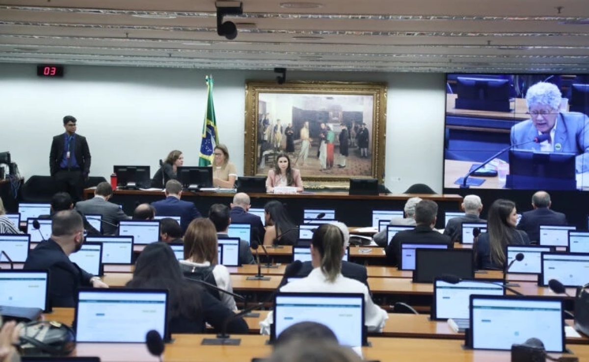 Sessão da CCJ da Câmara - Foto: Bruno Spada/Câmara dos Deputados
