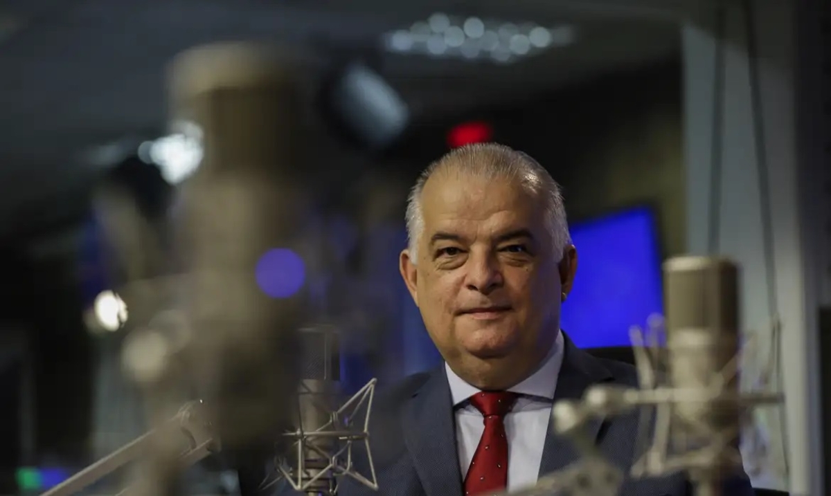 O ministro Márcio França participa do programa Bom dia Ministro - Foto: Joédson Alves/Agência Brasil
