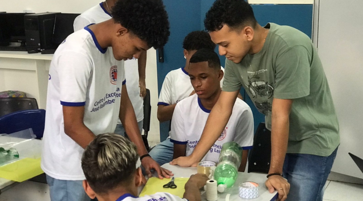 A prova tem como uma das etapas um experimento realizado pelos alunos - Foto: Divulgação/ Seduc/Governo de Sergipe
