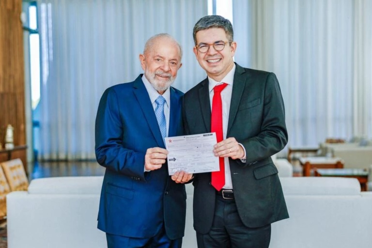 Lula e Randolfe Rodrigues - Foto: Ricardo Stuckert/PR
