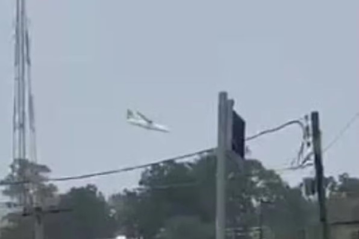 Queda de avião em área residencial no interior de São Paulo - Foto: Reprodução/Vídeo redes sociais