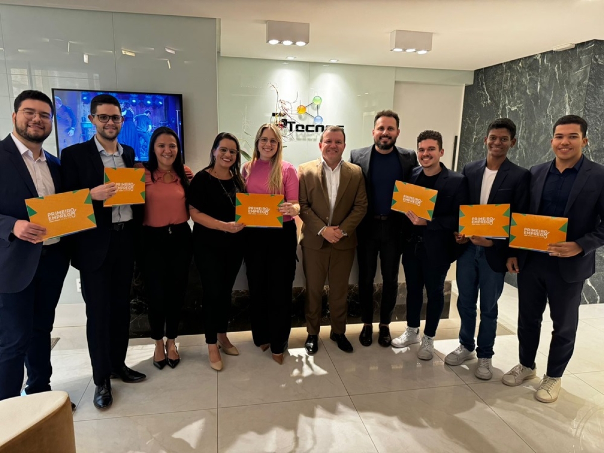 Primeiros jovens contratados pelo PPE recebem certificados - Foto: Ascom Seteem